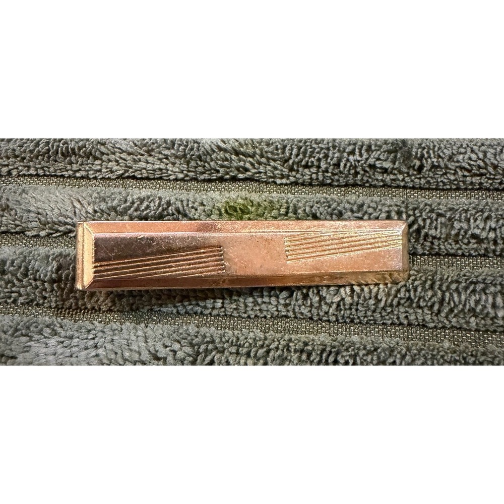 Hickok‎ USA Gold Tone Tie Clip Bar with Geometric Design and Engraved Branding